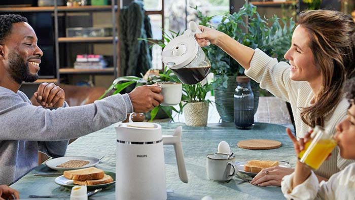 Eco &sigma;&epsilon;&tau; &pi;&rho;&omega;&iota;&nu;&omicron;ύ