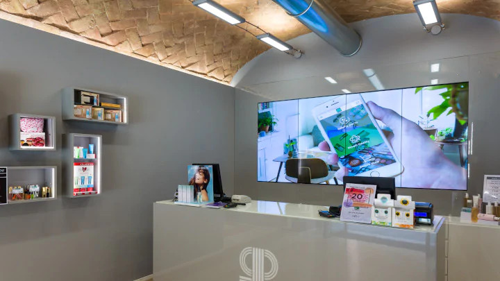 &Phi;&upsilon;&lambda;&lambda;ά&delta;&iota;&omicron; &pi;&rho;&omicron;&delta;&iota;&alpha;&gamma;&rho;&alpha;&phi;ώ&nu;